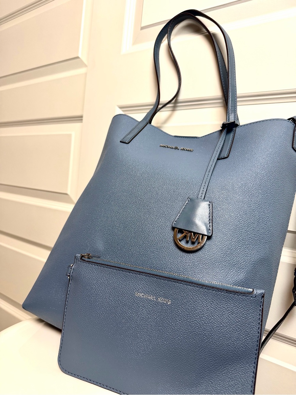 Michael Kors Navy Leather Tote with Removable Crossbody Strap - Picture 2 of 12